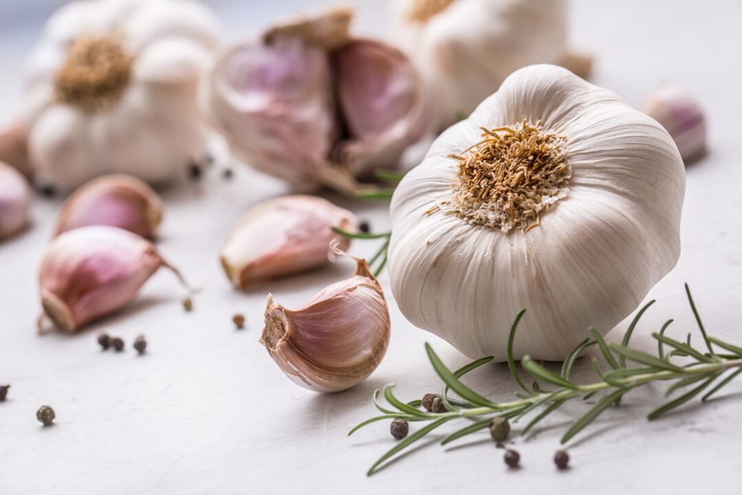 Garlic improves blood circulation in male genitalia